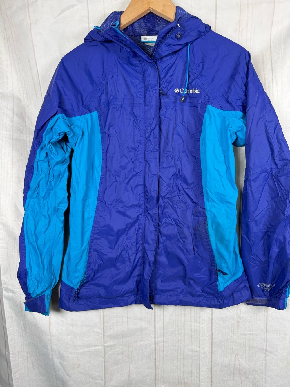 Columbia women’s rain Jacket Size S full zip colorblock